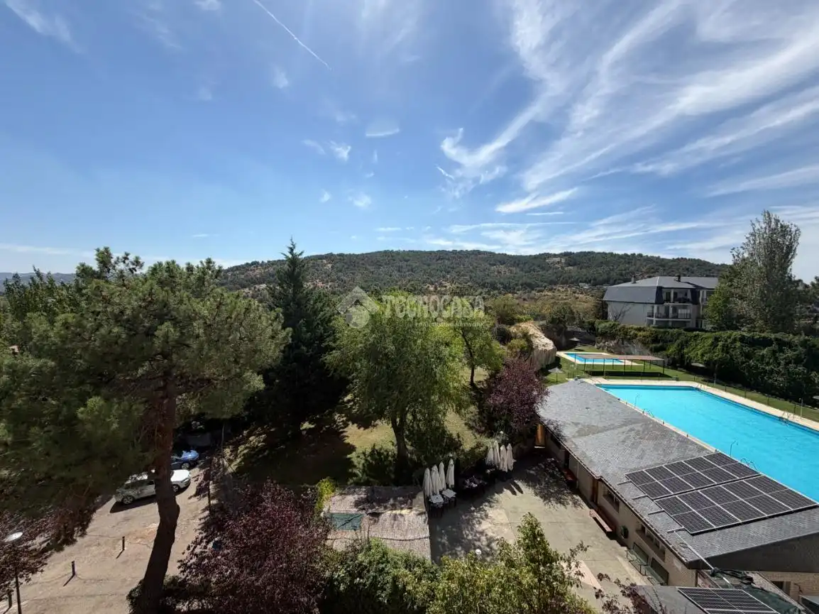 Jardín de Piso en venta en Becerril de la Sierra