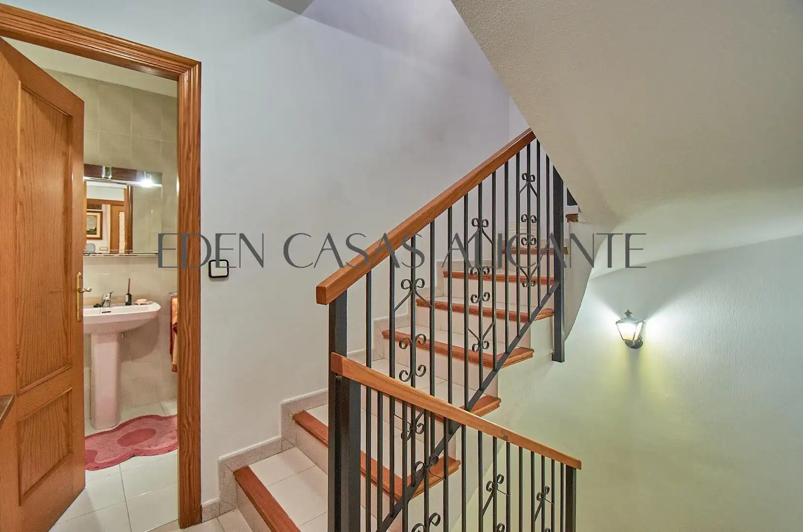 Casa aparellada amb terrassa en venda a Bellavista - Capiscol - Frank Espinós, imagen 20