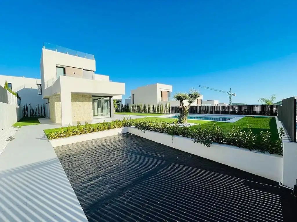 Villa avec piscine à vendre à Golf Bahía, imagen 30
