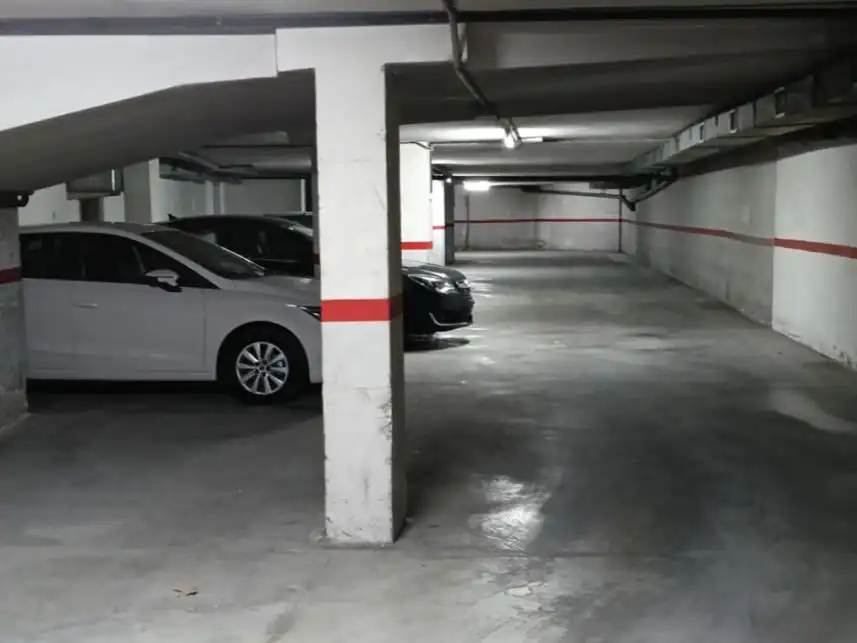 Double for sale in Carrer Constitució 1, imagen 4