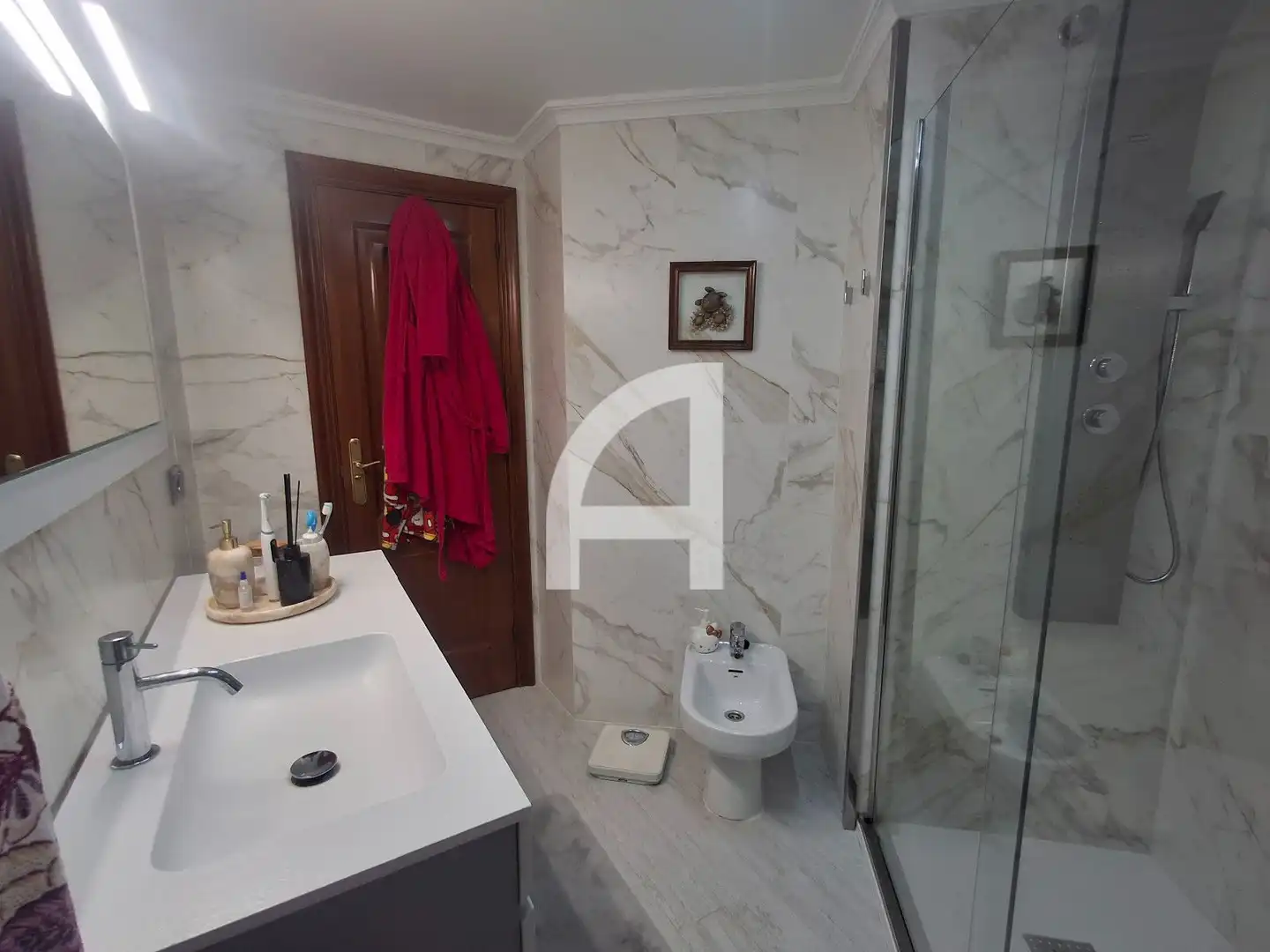 Bathroom of Flat for sale in Vigo   with Heating and Storage room
