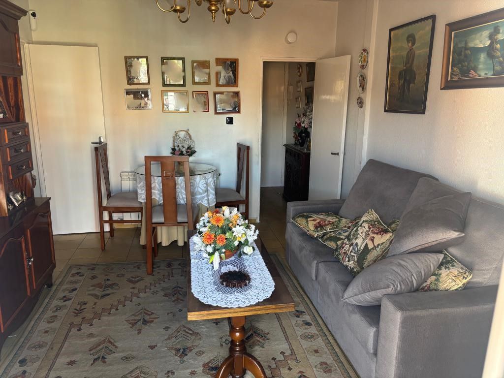 Sala d'estar de Pis en venda en  Madrid Capital amb Calefacció