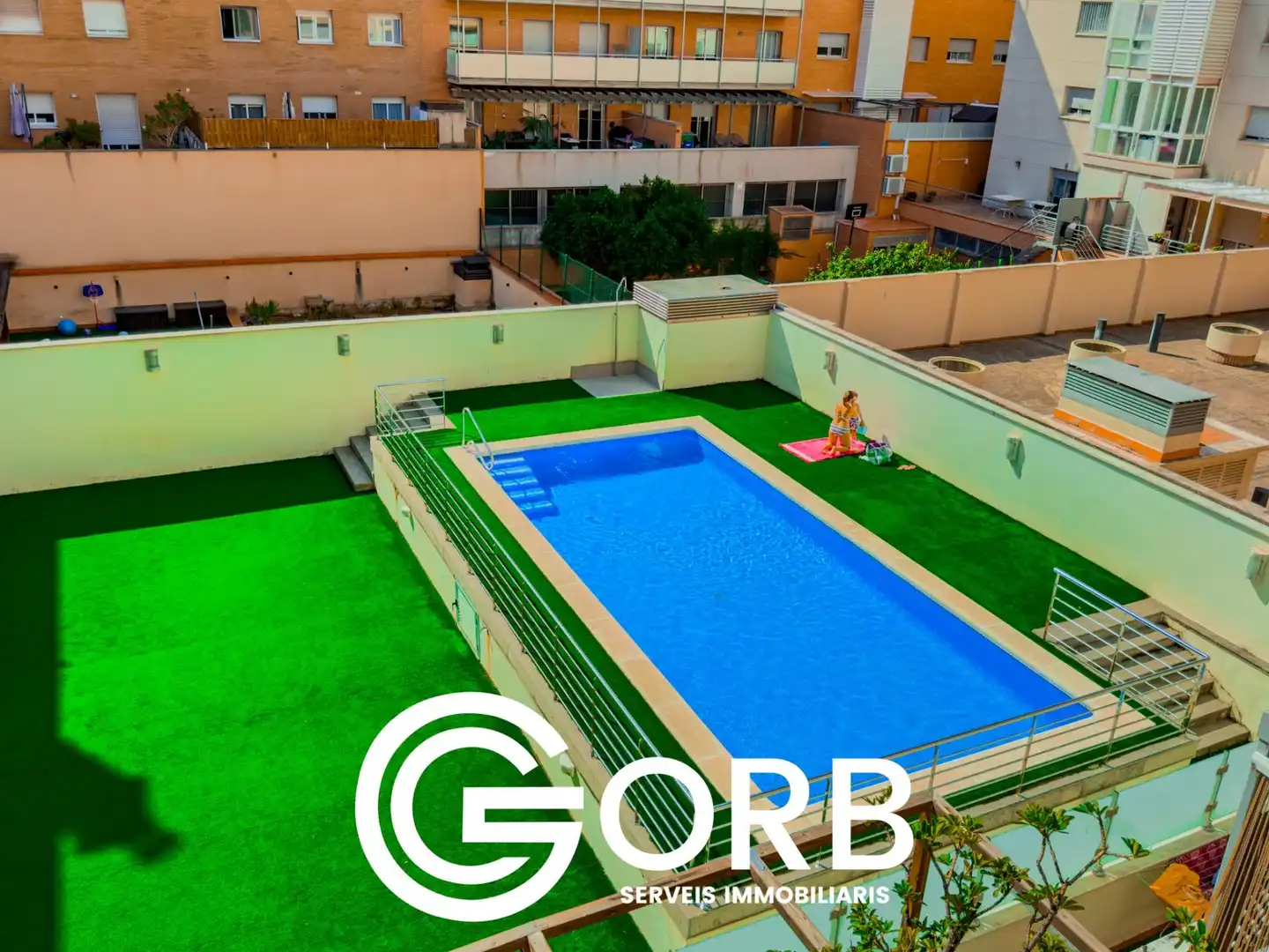 Swimming pool of Flat for sale in Mataró  with Air Conditioner, Heating and Private garden