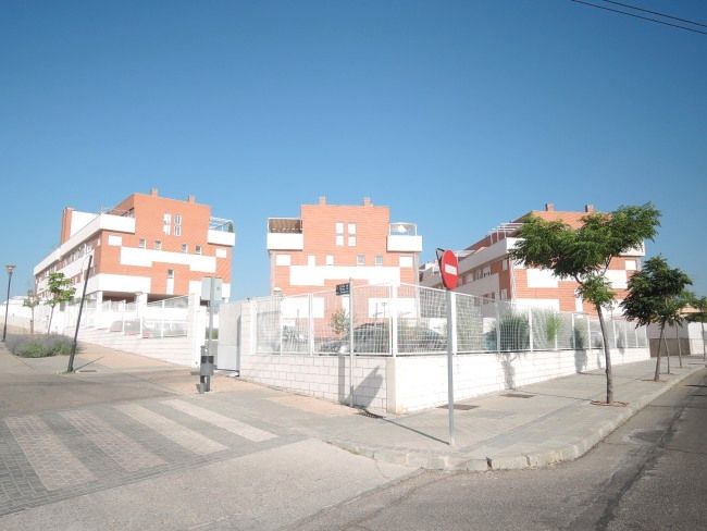 Vista exterior de Garatge en venda en Arroyomolinos (Madrid)