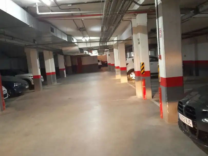 Parking de Garaje de alquiler en Madrid con Alarma