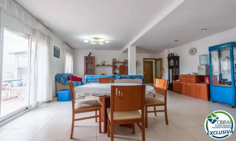 Comedor de Casa adosada en venta en Roses con Calefacción, Terraza y Horno