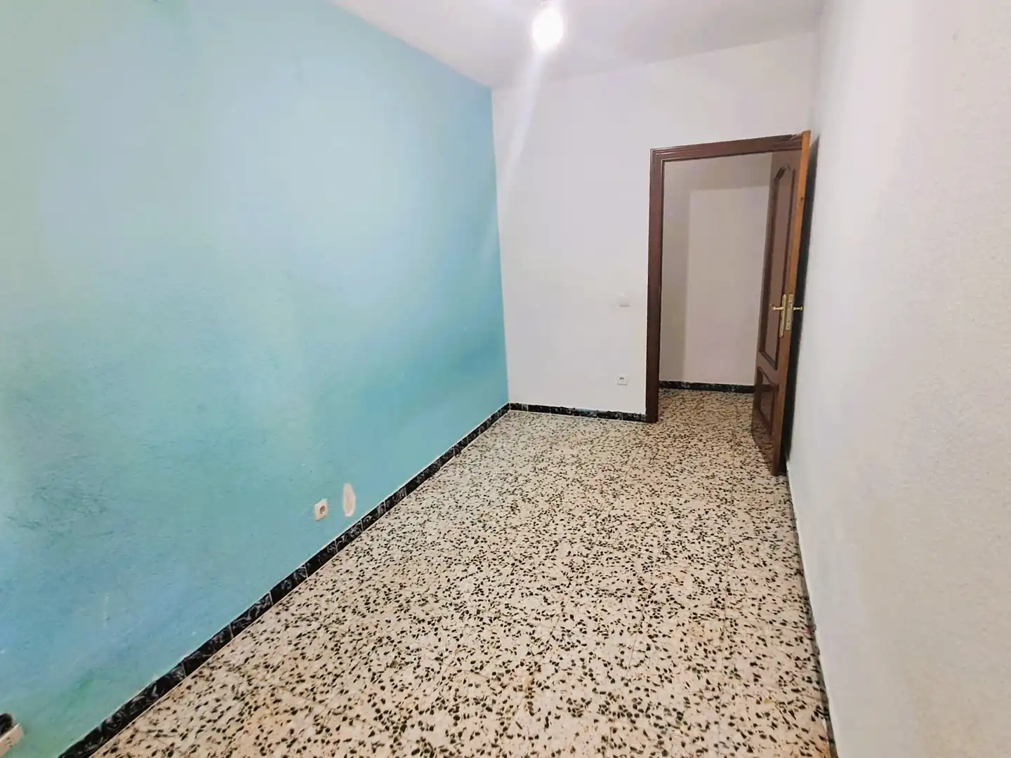 Piso en venta en Madrid con Calefacción, Terraza y Alarma