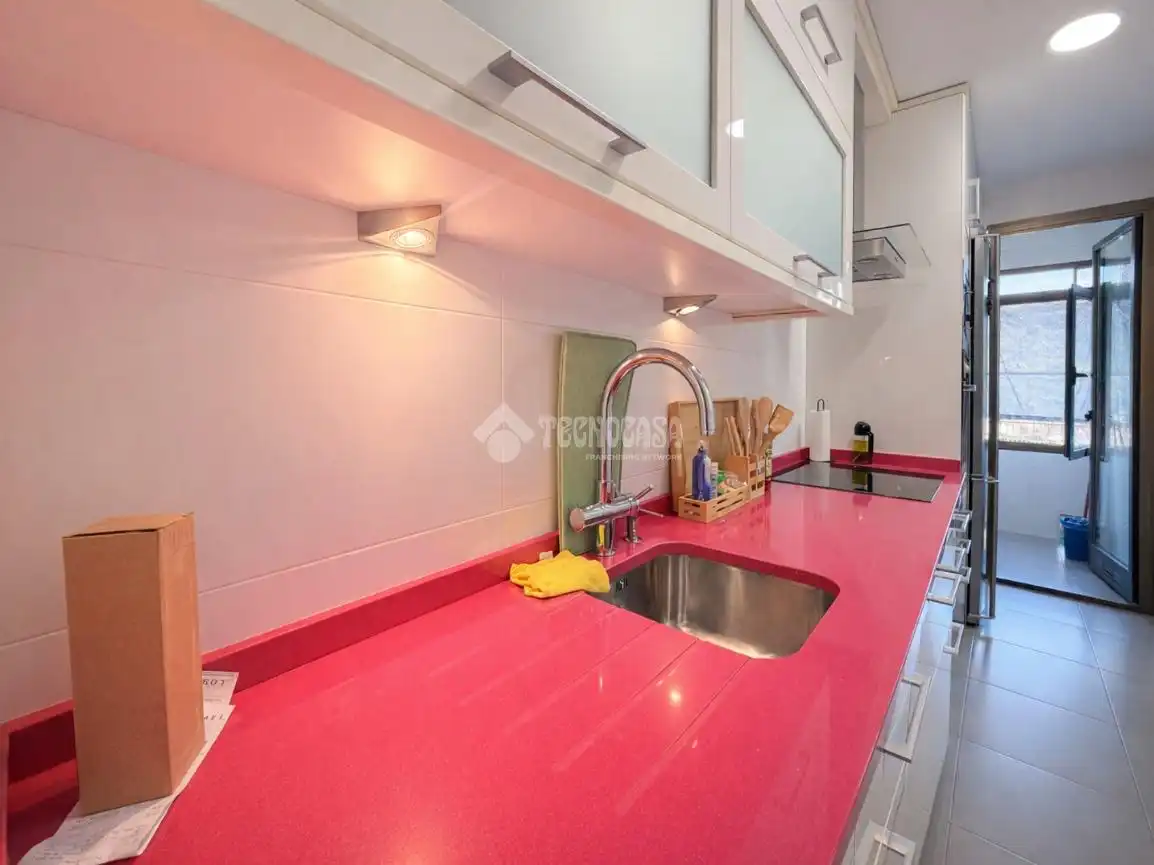 Cocina de Piso en venta en Madrid con Calefacción y Piscina comunitaria