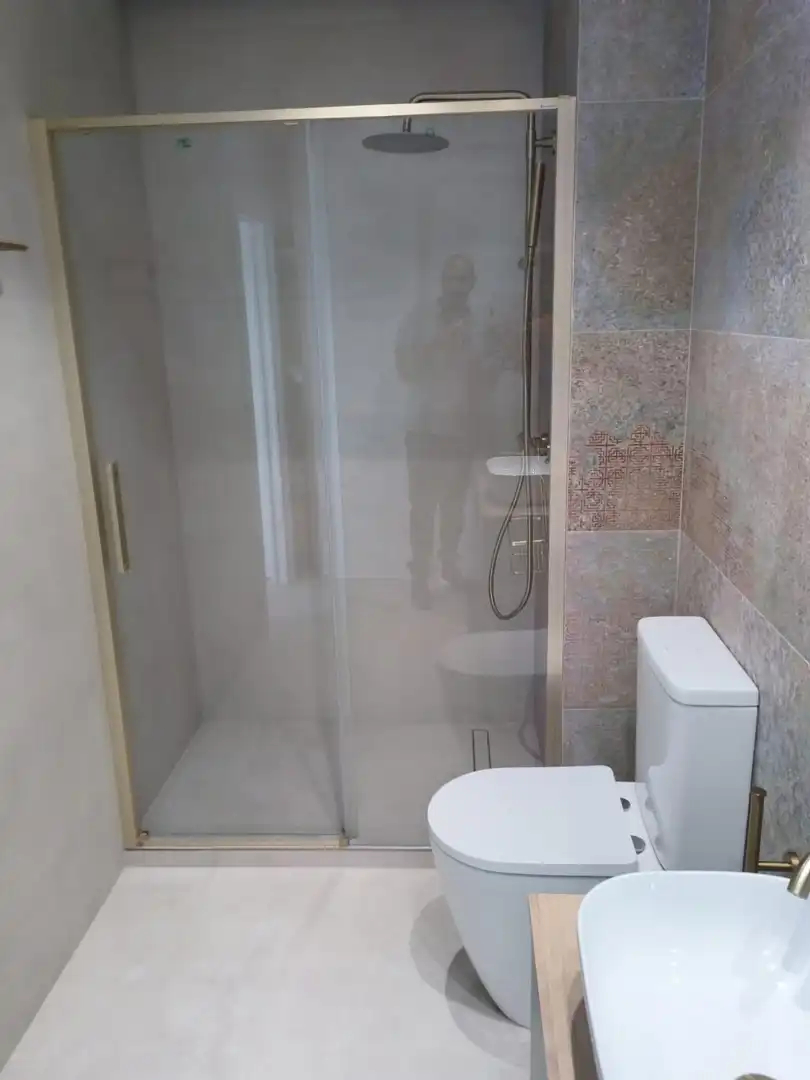 Bathroom of Flat for rent in Marbella  with Air Conditioner, Heating and Terrace
