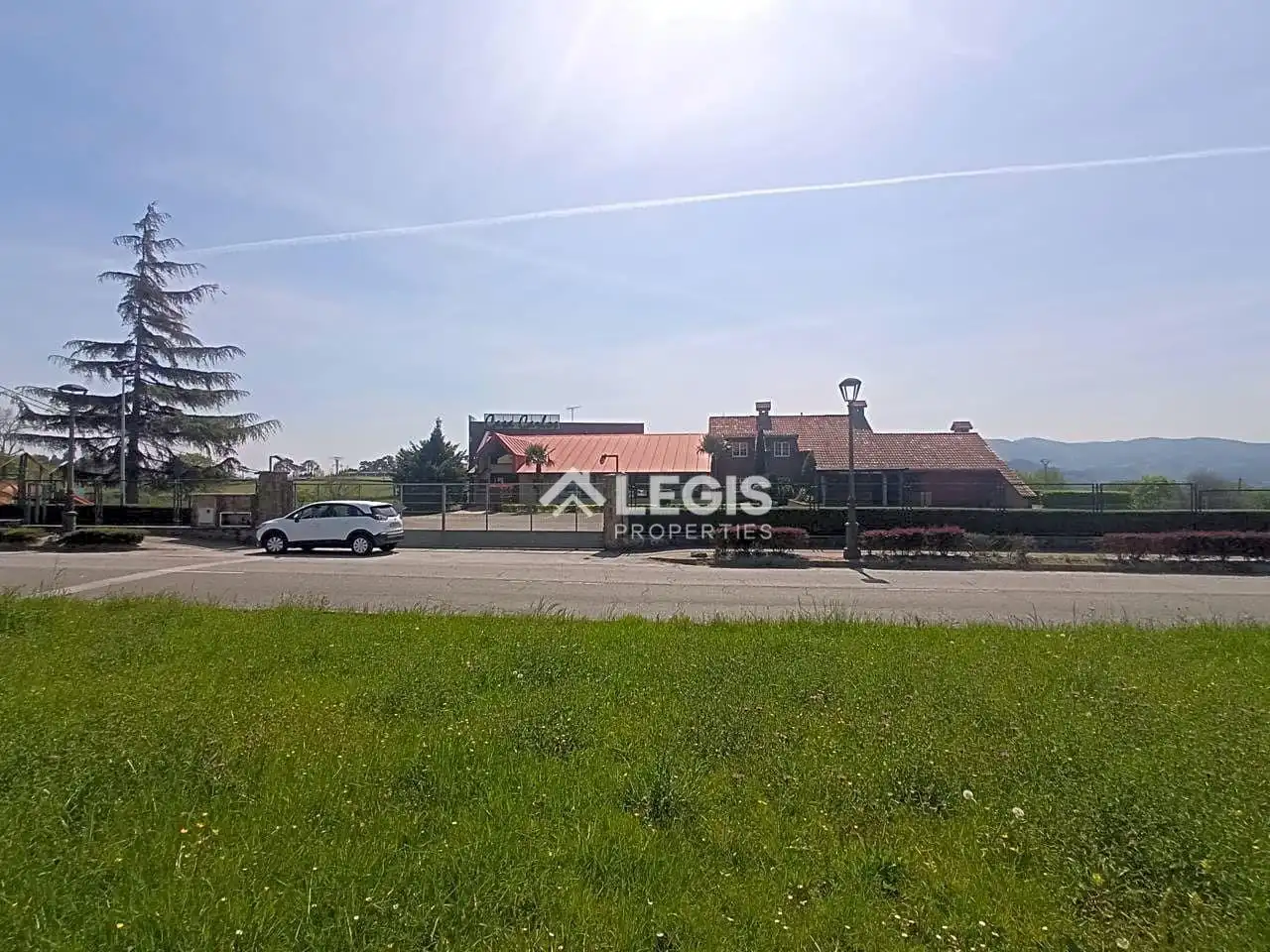 Edificio en venta en Llanera