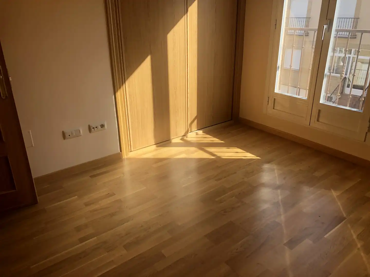 Habitación de Casa adosada en venta en La Lastrilla  con Calefacción, Jardín privado y Terraza
