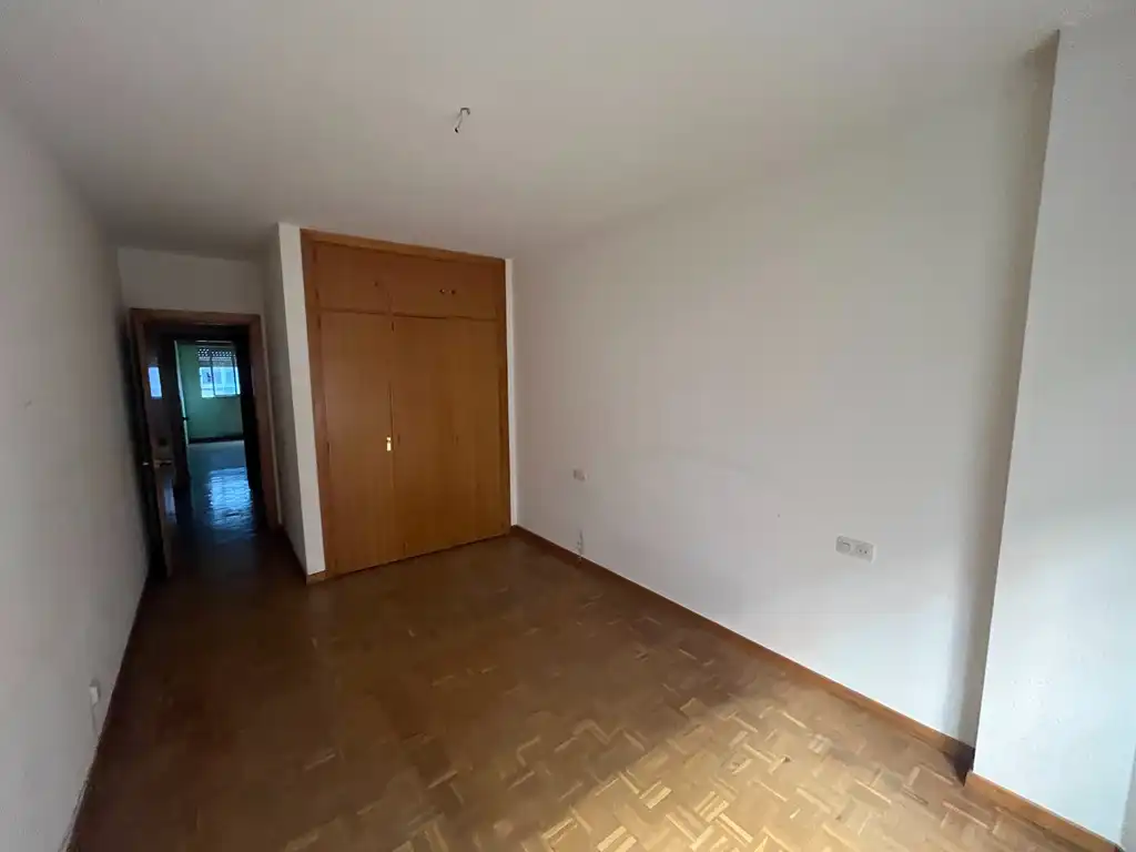 Flat for sale in Calle Marqués de Villores, Ensanche - Franciscanos