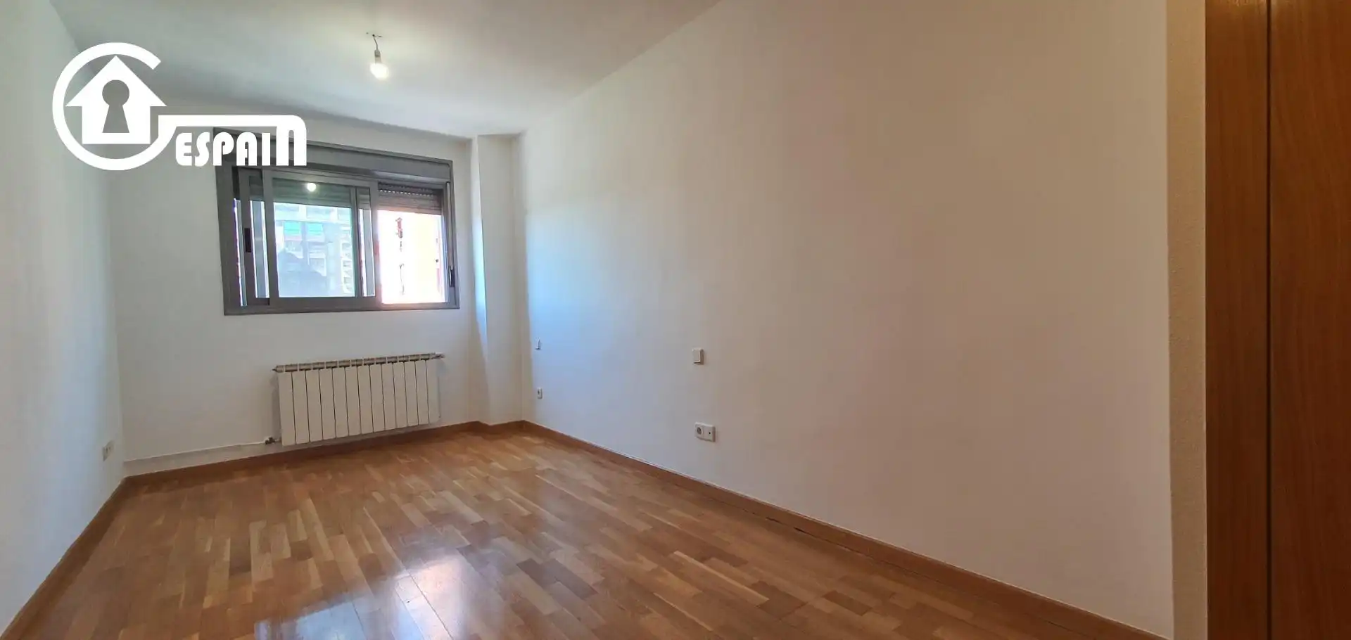 Dormitori de Pis en venda en Carabanchel