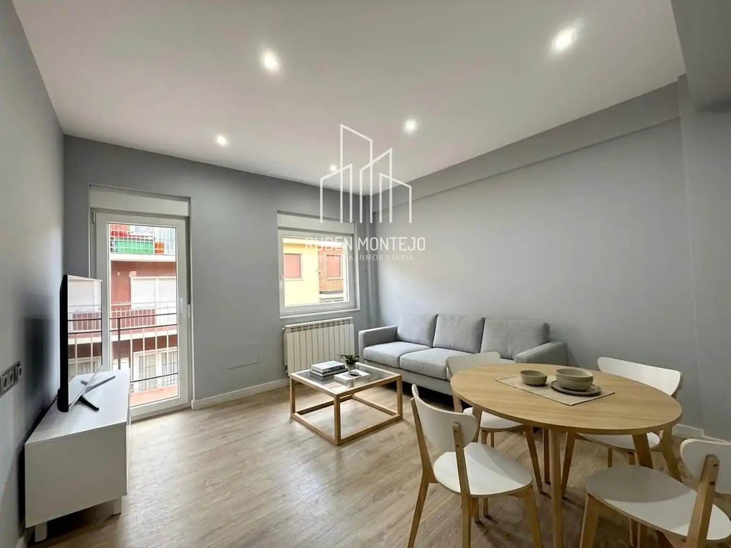 Außenansicht von Wohnung zur Miete in Salamanca Capital mit Heizung, Parkett und Terrasse