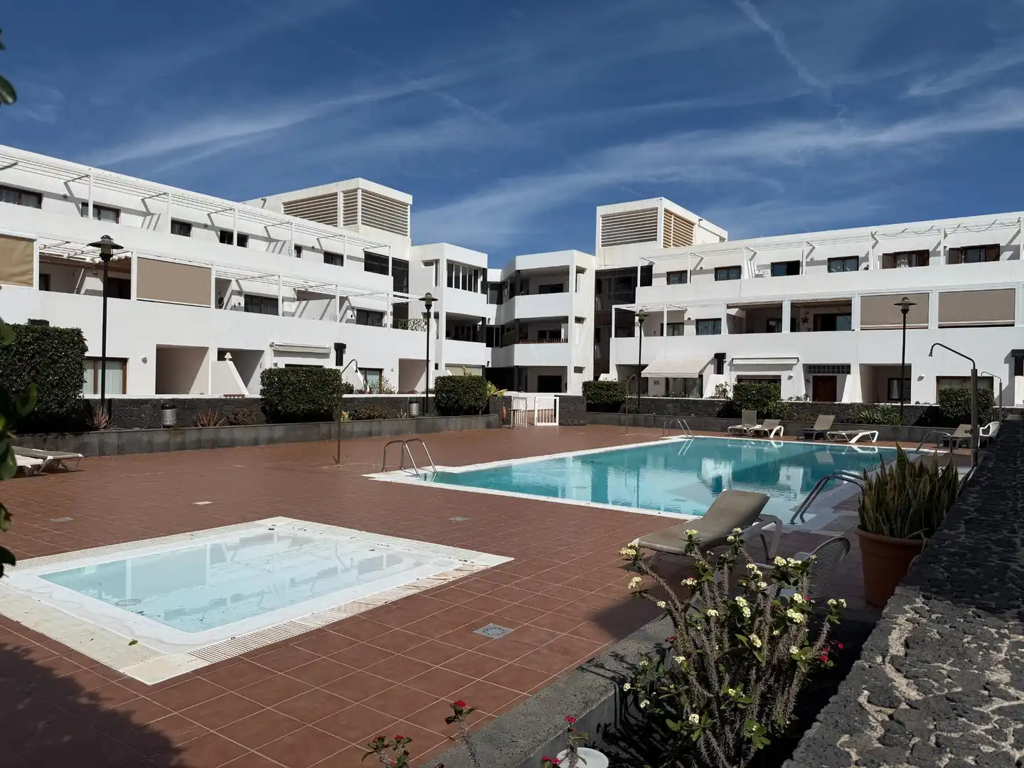 Vista exterior de Dúplex en venta en Teguise con Terraza, Trastero y Piscina