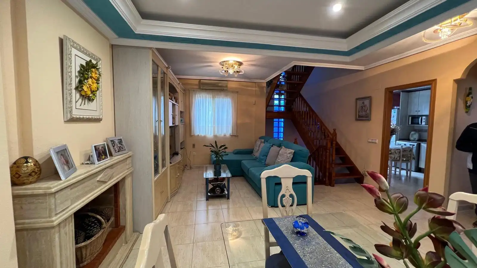 Sala de estar de Casa o chalet en venta en La Nucia con Aire acondicionado, Jardín privado y Terraza