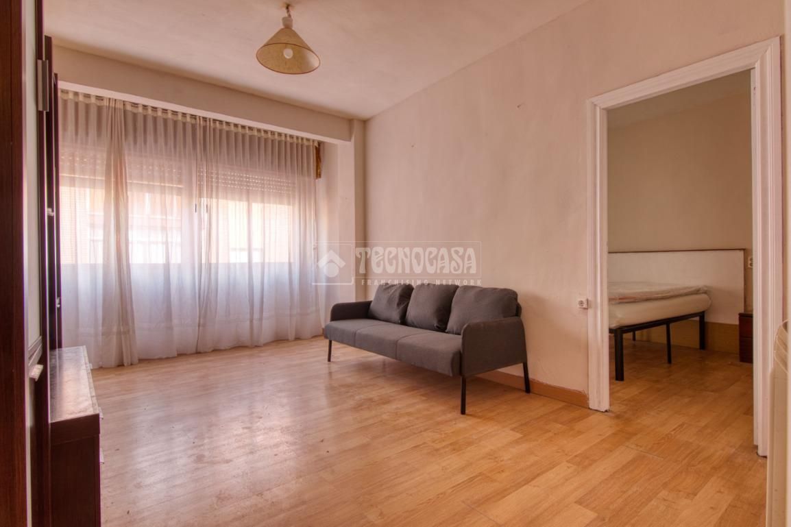 Living room of Flat for sale in Valladolid Capital