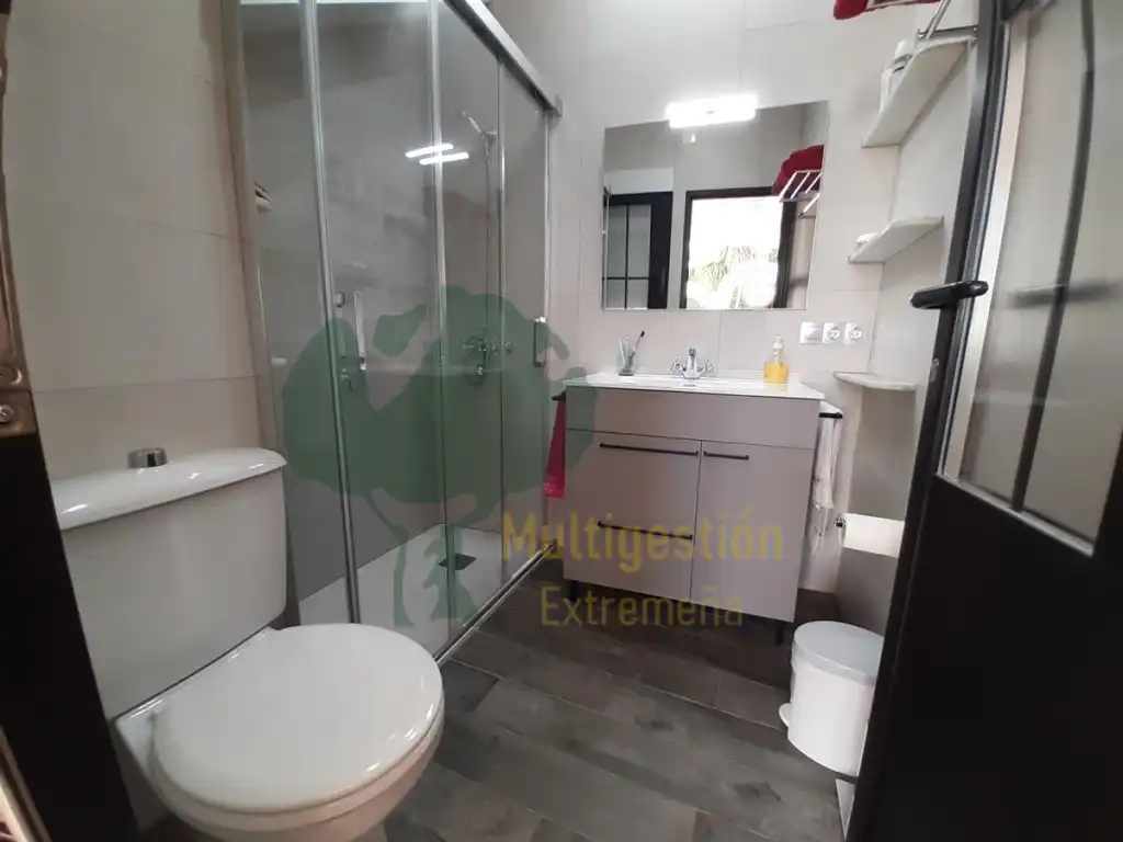 Bany de Casa o xalet en venda en Cáceres