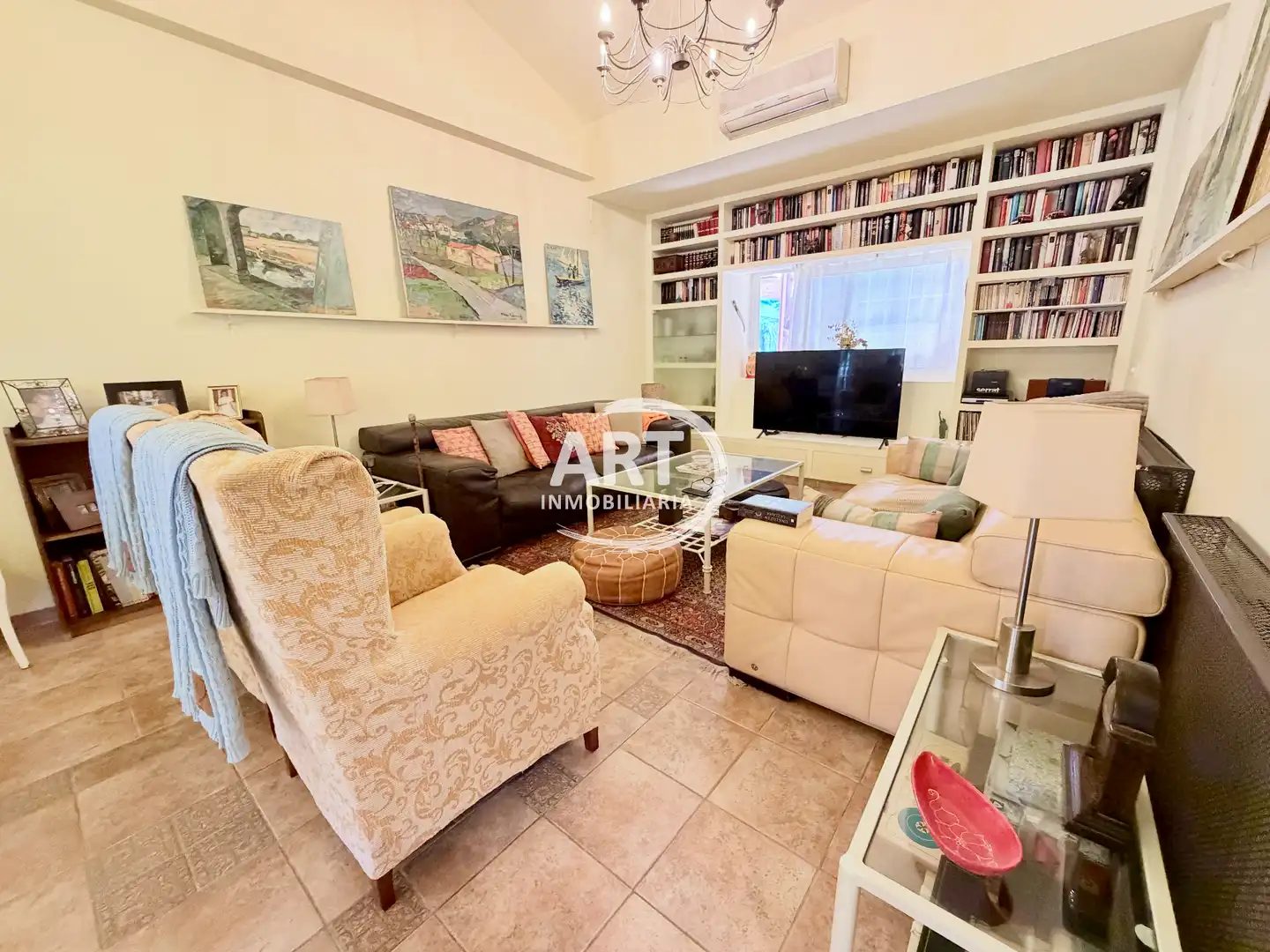 Sala d'estar de Casa o xalet en venda en San Antonio de Benagéber amb Aire condicionat, Calefacció i Jardí privat