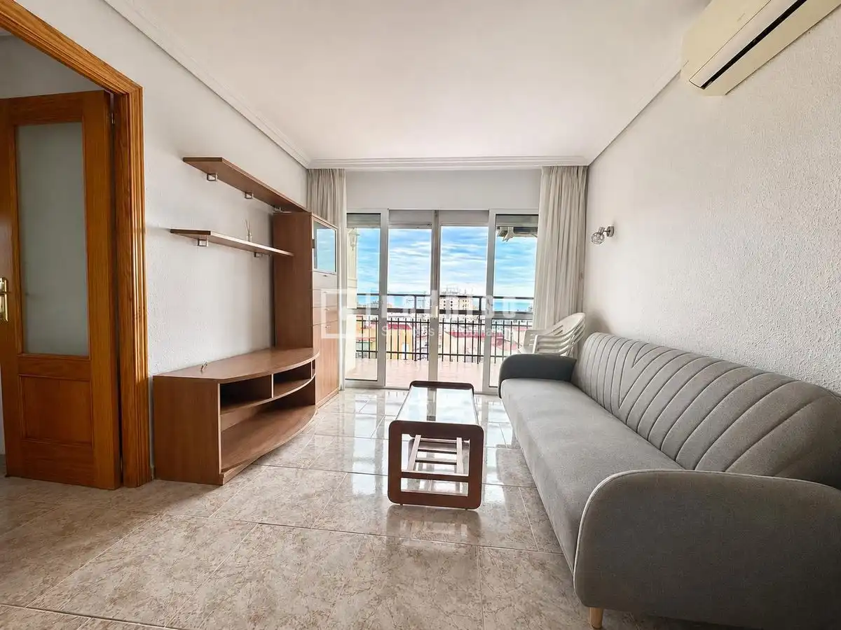 Wohnzimmer von Wohnung zur Miete in Torremolinos mit Klimaanlage, Terrasse und Möbliert