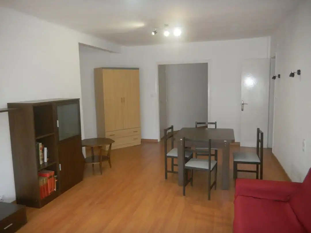 Piso con terraza en alquiler en Carrer de Reding 39, imagen 3