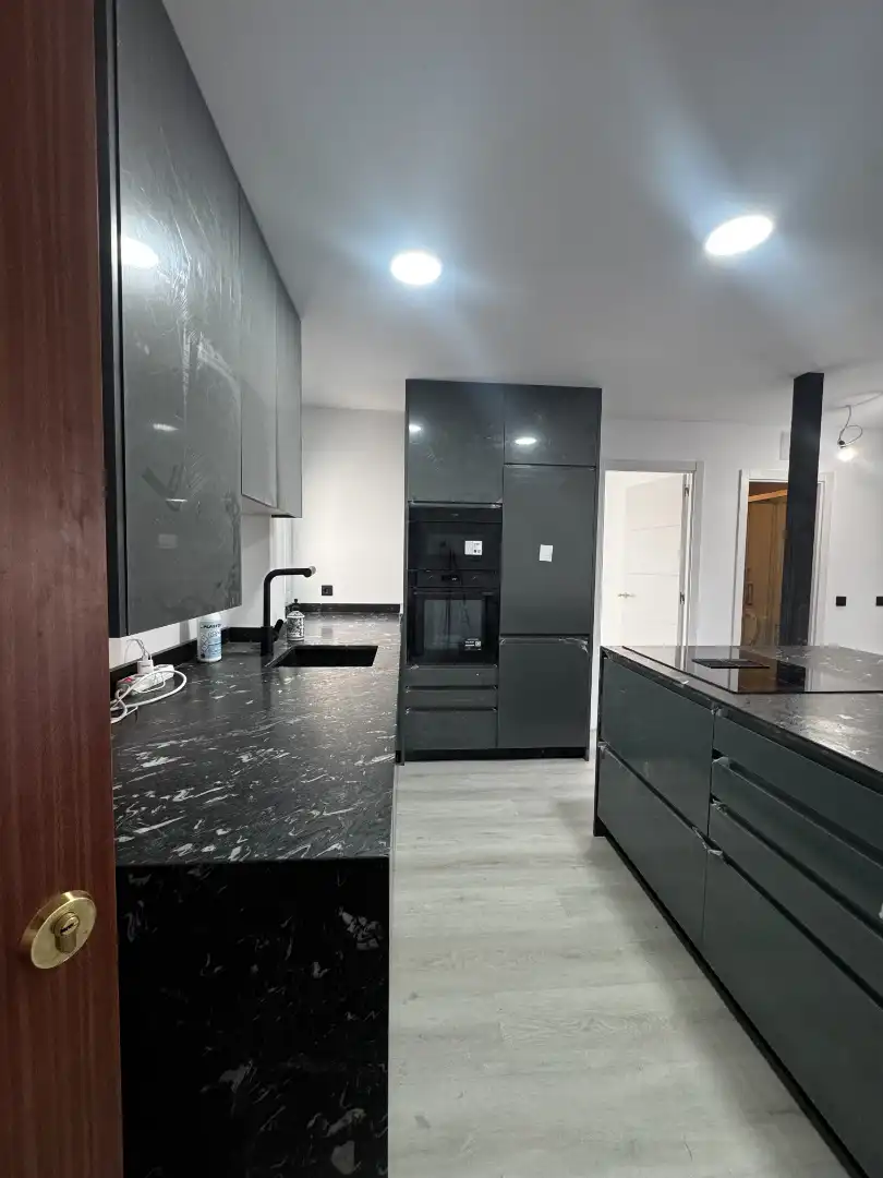 Flat with terrace for sale in Plaza de la Ciudad de Salta 4, imagen 3