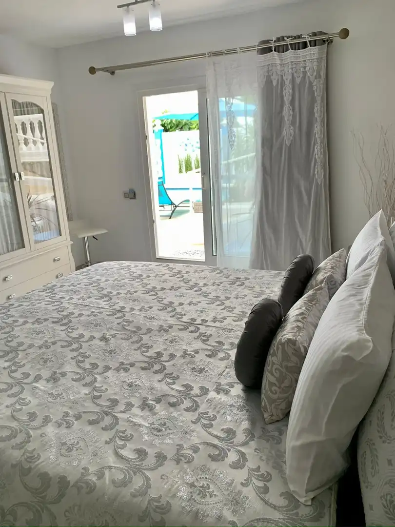 Chalet con piscina en venta en Arroyo de la Miel, imagen 9