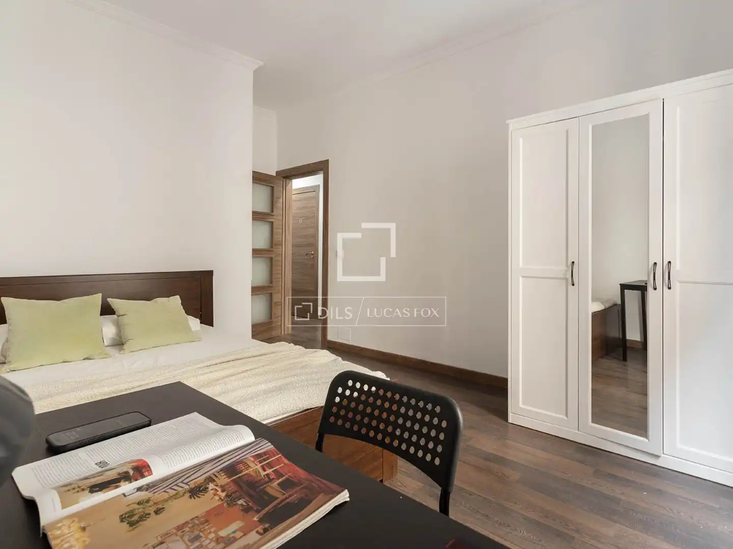 Habitación de Piso en venta en Barcelona con Calefacción, Parquet y Amueblado