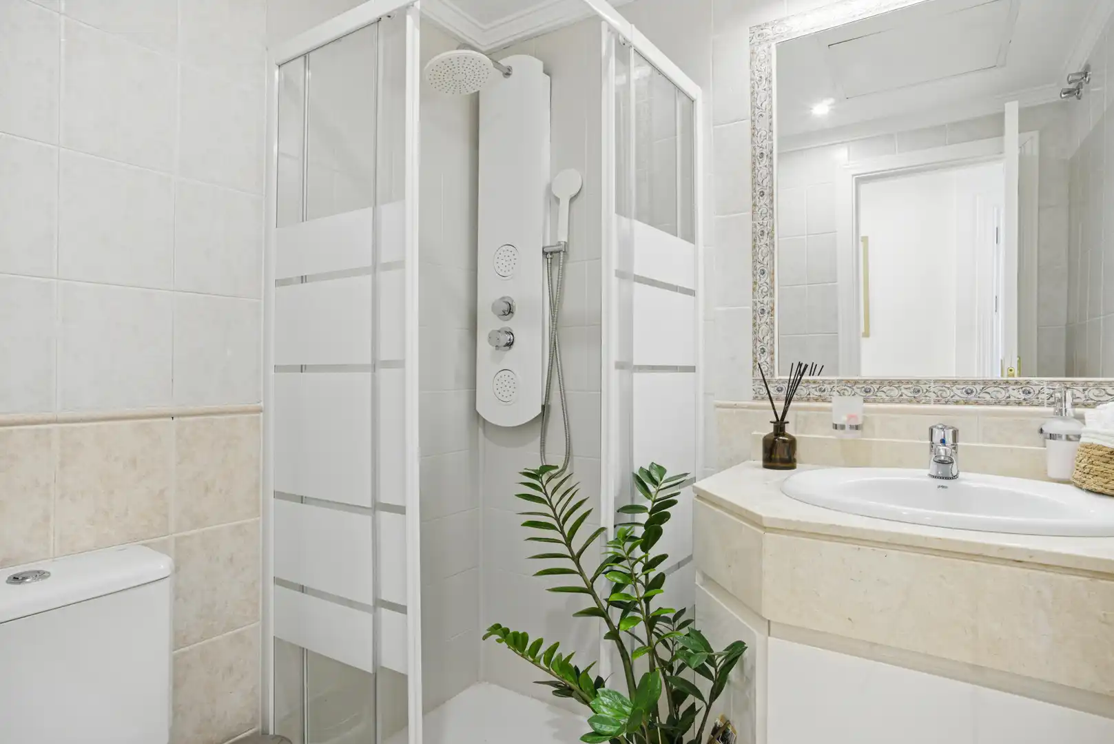 Detached homes for sale in Calahonda