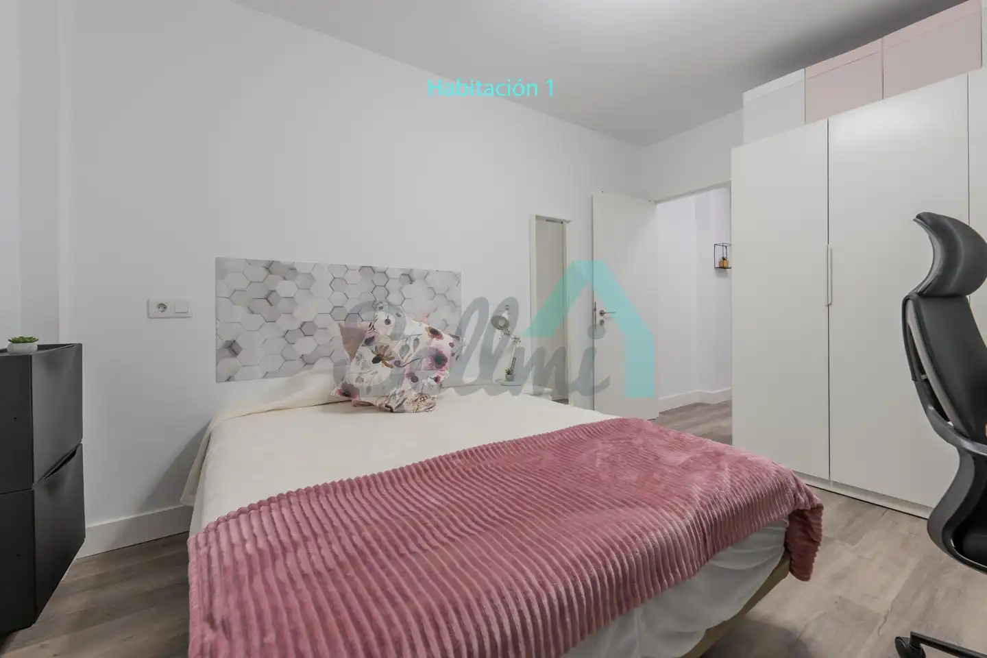Habitación de Piso para compartir en Oviedo  con Calefacción y Amueblado