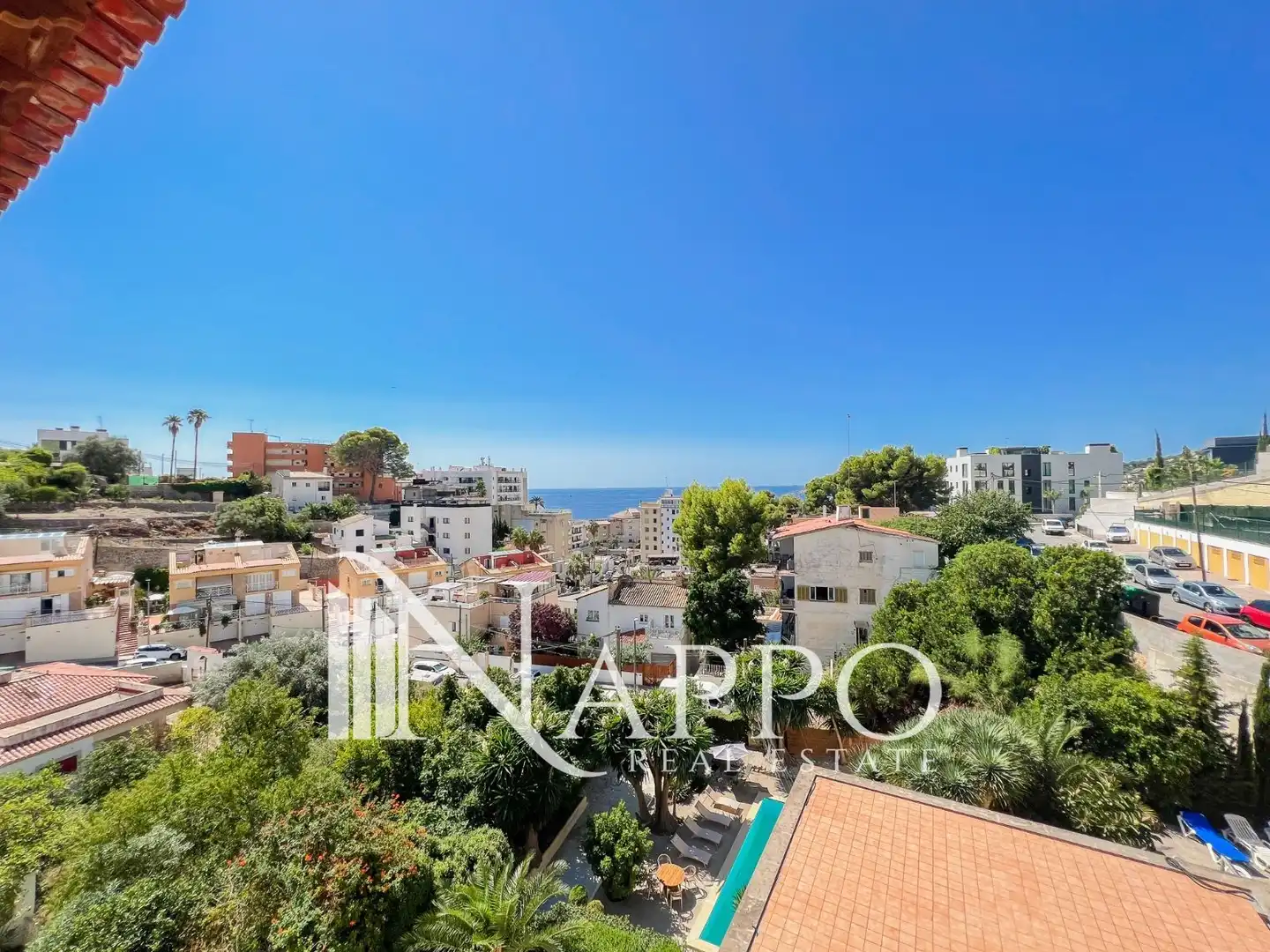 Außenansicht von Wohnung zum Verkauf in  Palma de Mallorca mit Klimaanlage, Heizung und Schwimmbad
