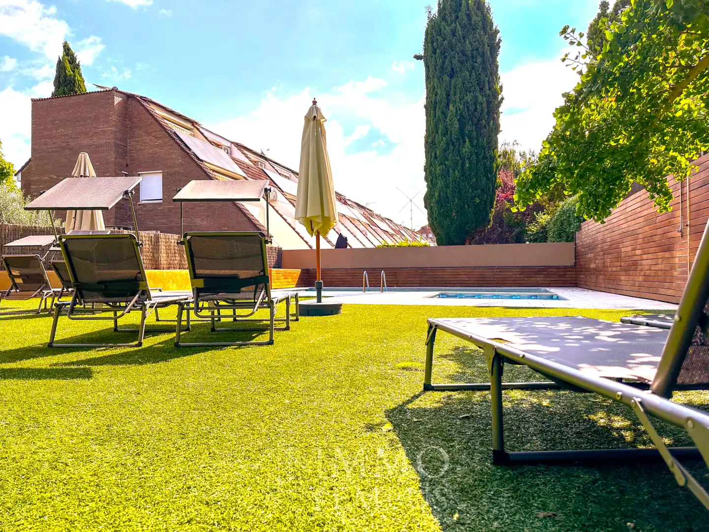 Jardín de Casa adosada en venta en Sant Cugat del Vallès con Jardín privado, Parquet y Terraza