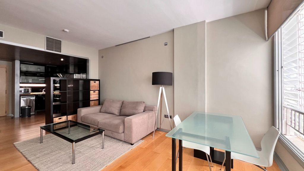 Living room of Apartment to rent in  Barcelona Capital  with Air Conditioner, Heating and Furnished