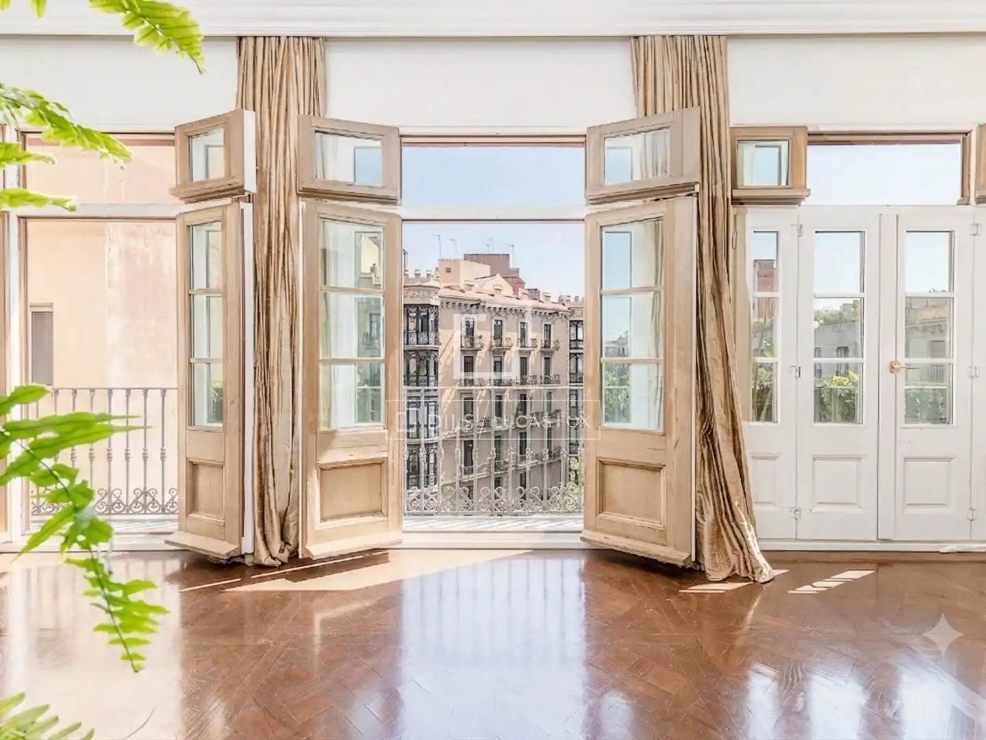 Schlafzimmer von Wohnung zum Verkauf in Barcelona mit Klimaanlage, Parkett und Terrasse
