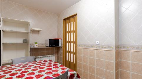 Foto 4 de Piso de alquiler en C. Jaime I el Conquistador, Reyes, Madrid