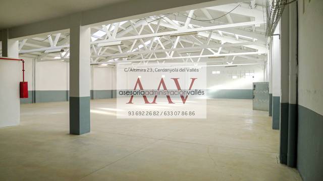 Nave industrial en Alquiler en Carrer de la Clota en La Clota - Zona industrial