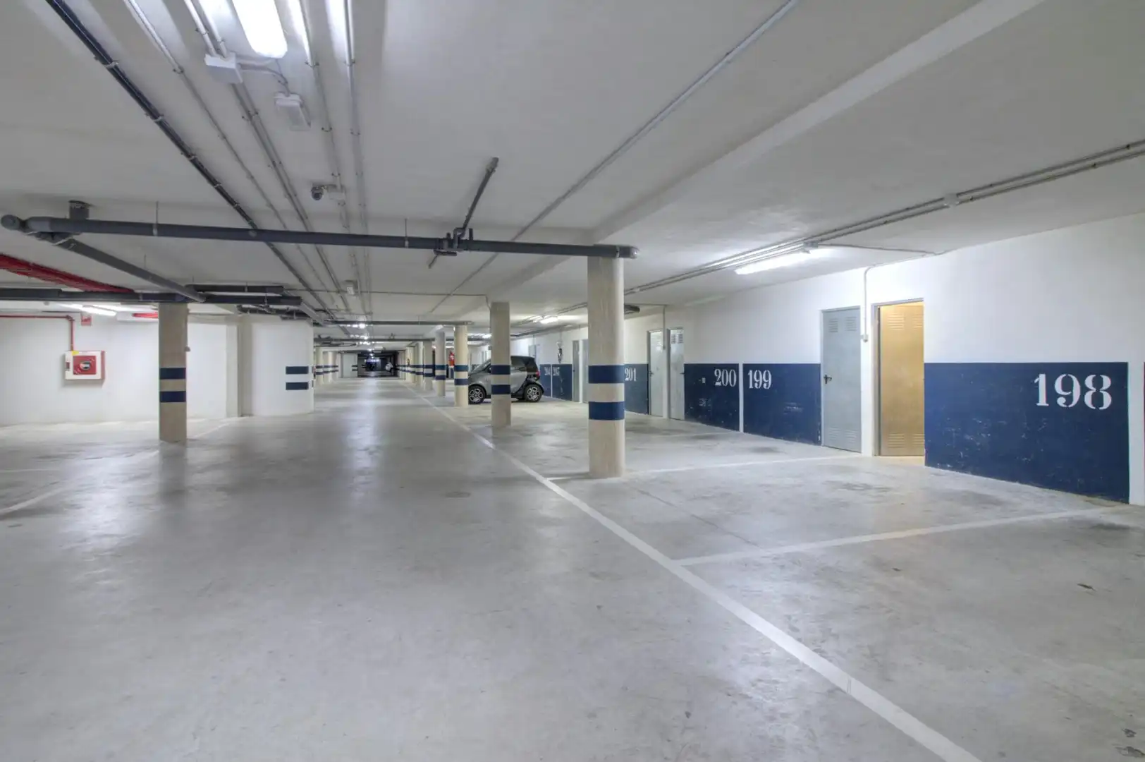 Parkplatz von Wohnungen zur Miete in Almenara mit Klimaanlage, Privatgarten und Terrasse