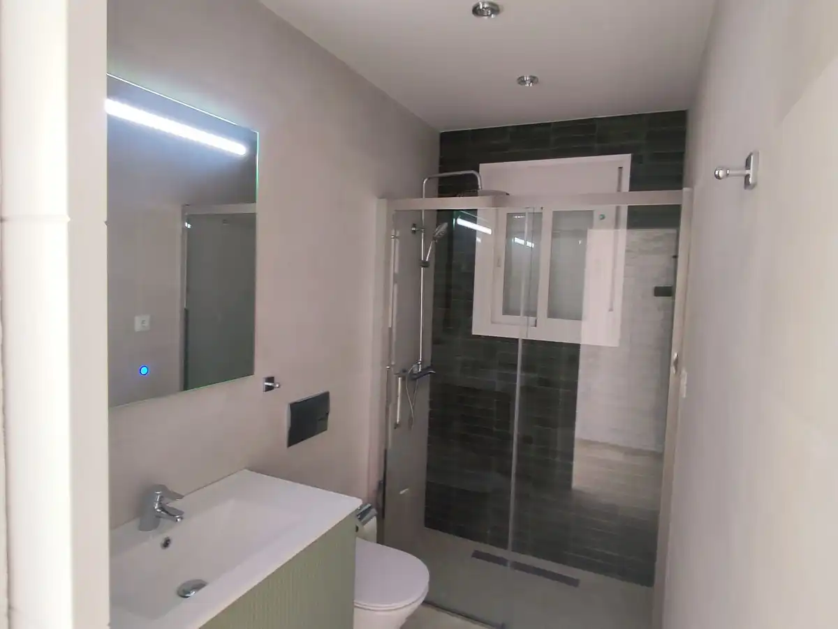 Bany de Casa o xalet en venda en Mijas amb Aire condicionat, Jardí privat i Piscina