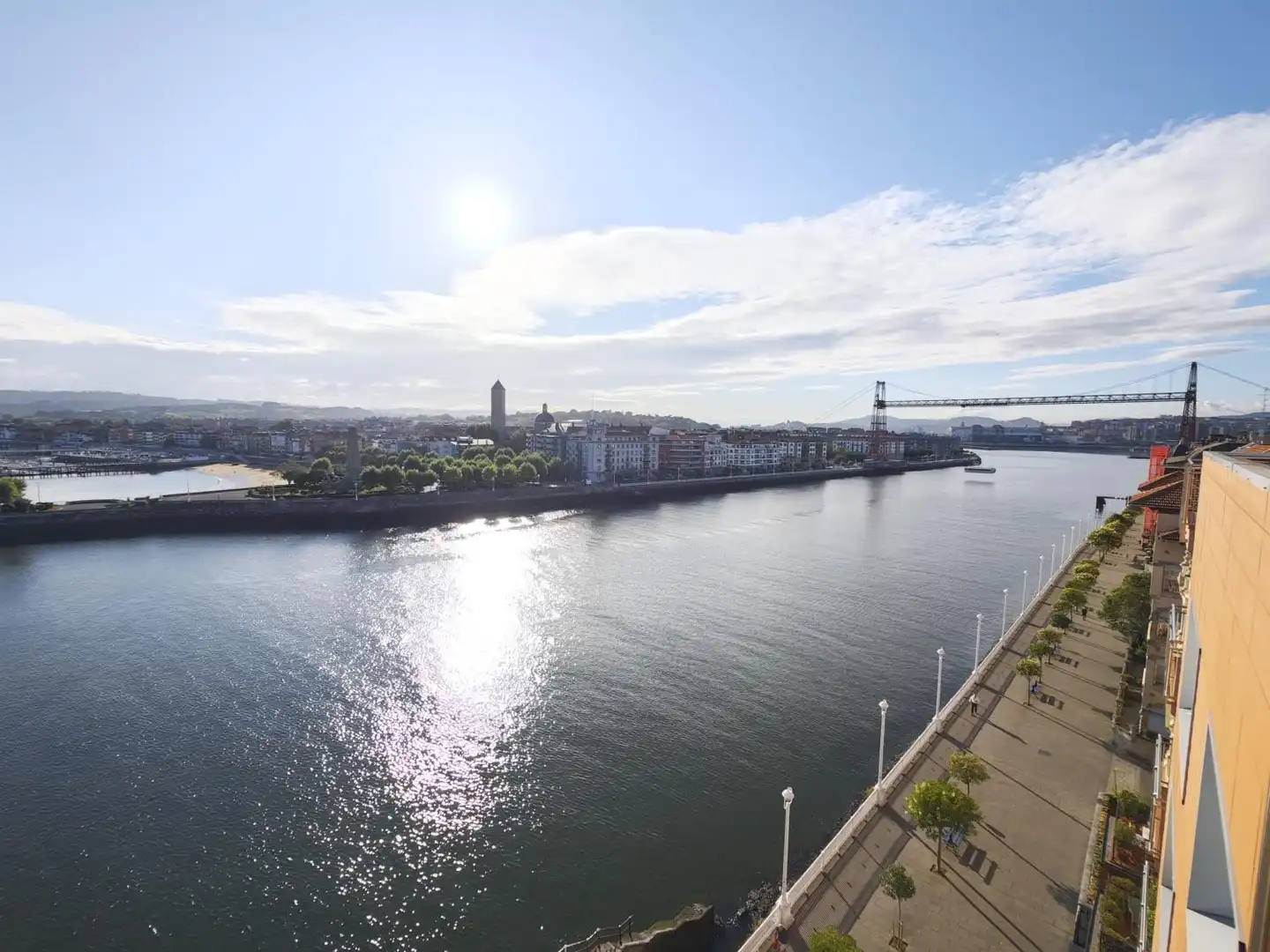 Vista exterior de Àtic en venda en Portugalete amb Aire condicionat, Calefacció i Jardí privat