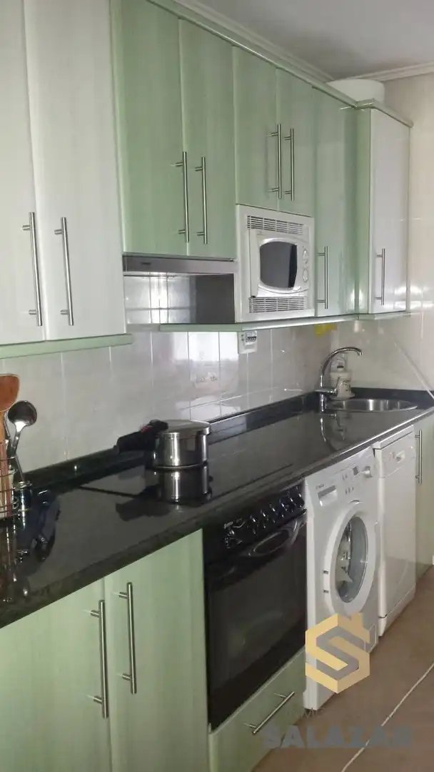Cocina de Piso de alquiler en Usansolo con Calefacción y Balcón
