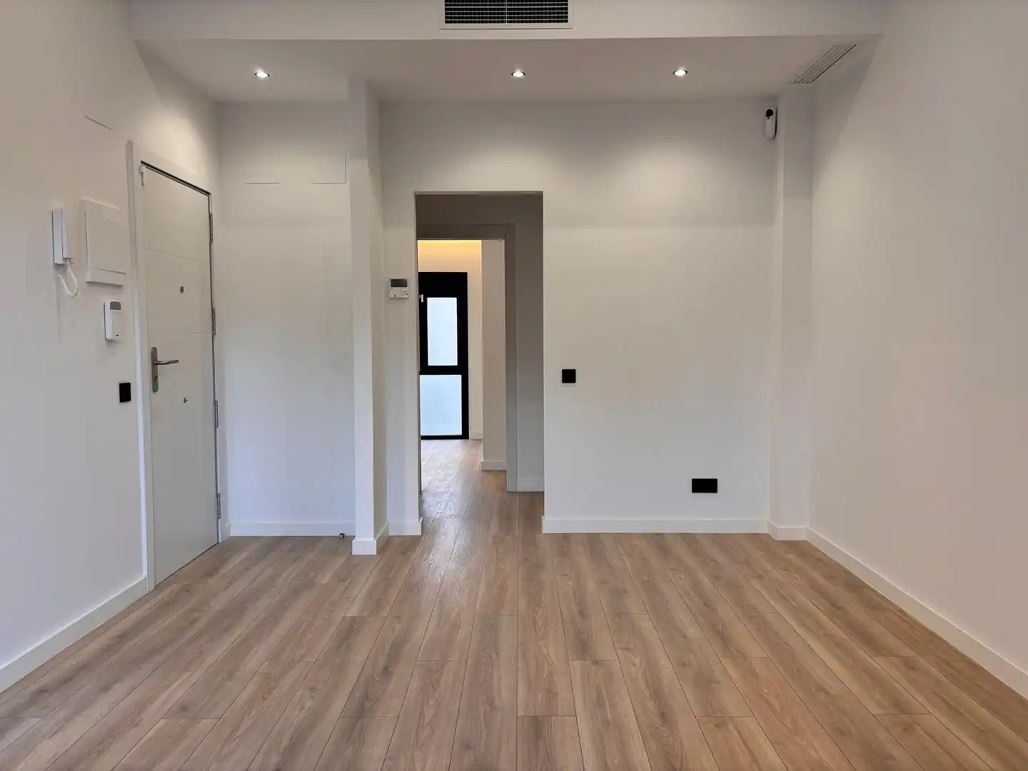 Piso con terraza en venta en Carrer del Canonge Pibernat, imagen 8