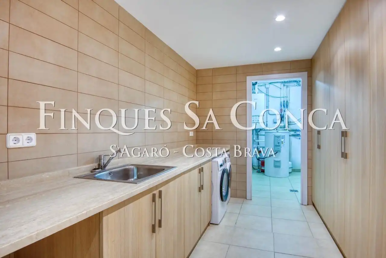 Cuina de Casa o xalet en venda en Sant Feliu de Guíxols amb Aire condicionat, Calefacció i Parquet