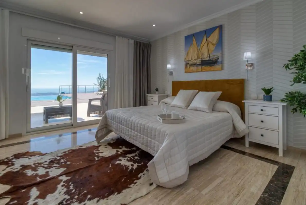 Casa con piscina en venta en El Faro de Calaburra - Chaparral, imagen 9
