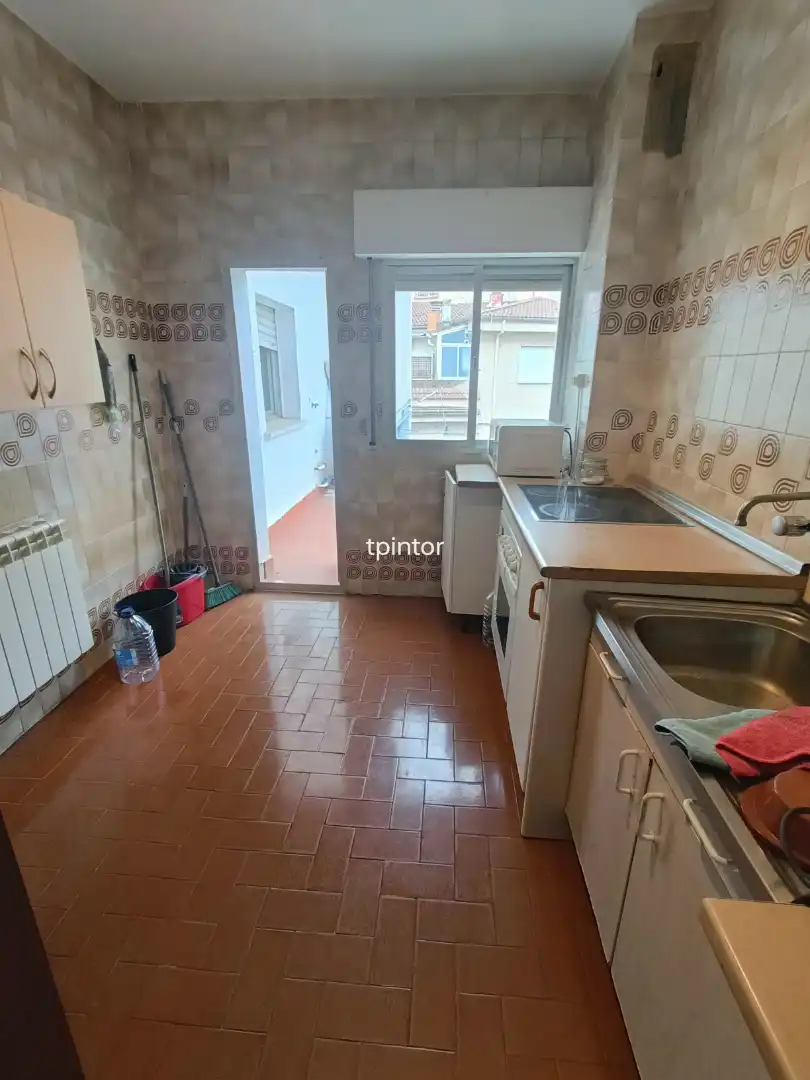 Küche von Wohnung zum Verkauf in Plasencia mit Klimaanlage, Heizung und Parkett