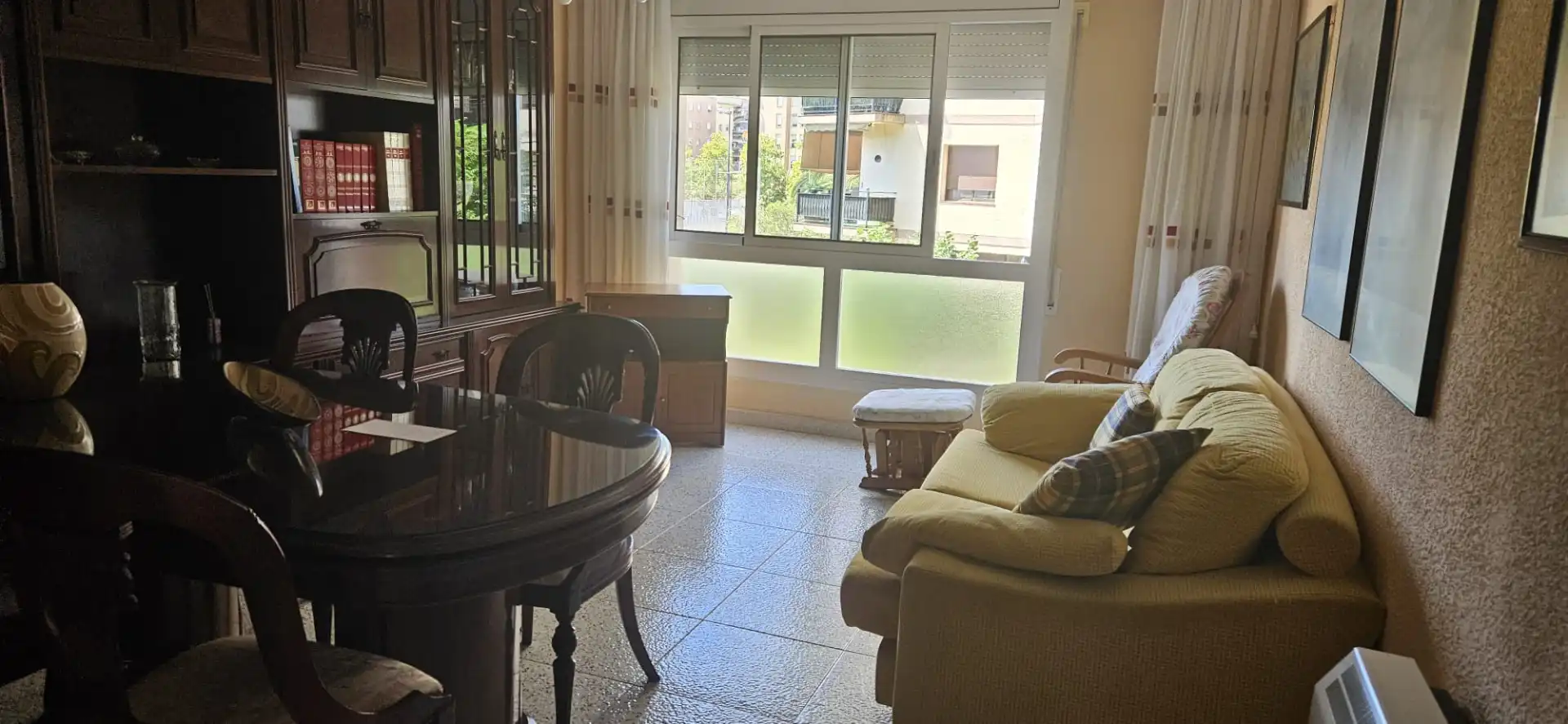 Sala d'estar de Pis en venda en Tarragona amb Moblat i Balcó