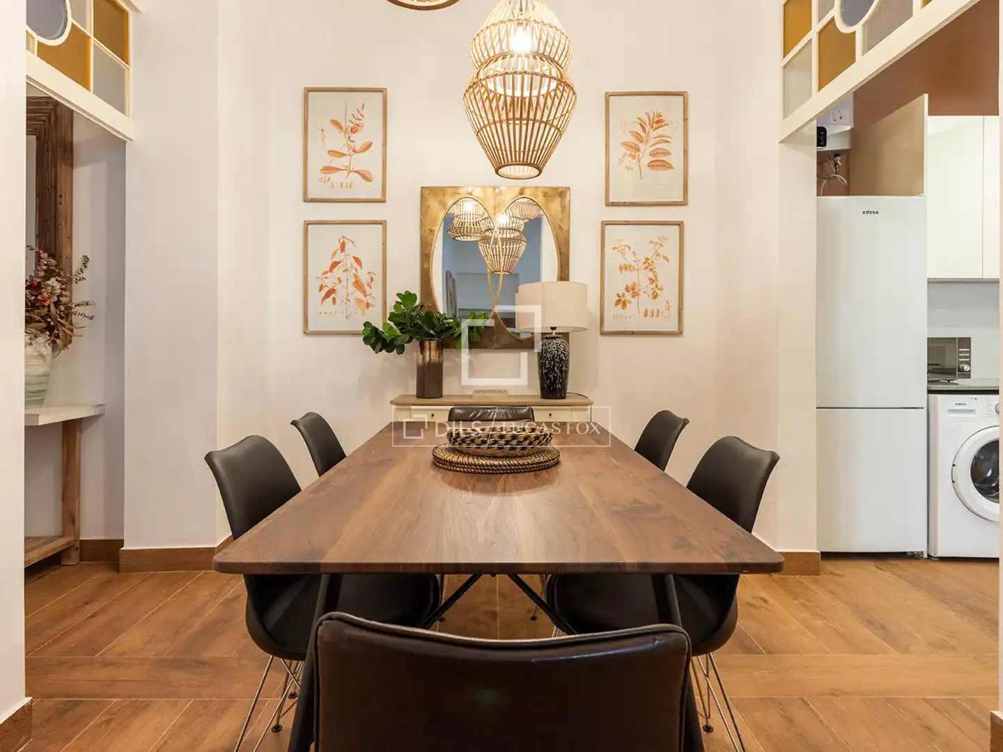 Comedor de Piso en venta en Barcelona con Aire acondicionado, Terraza y Amueblado