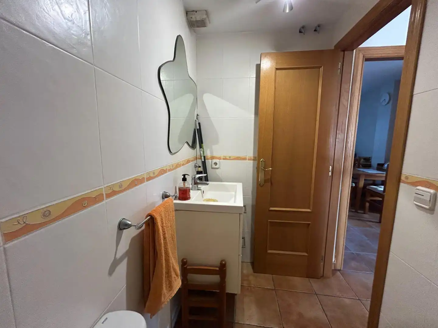 Badezimmer von Einfamilien-Reihenhaus zum Verkauf in Cullera mit Klimaanlage, Privatgarten und Terrasse