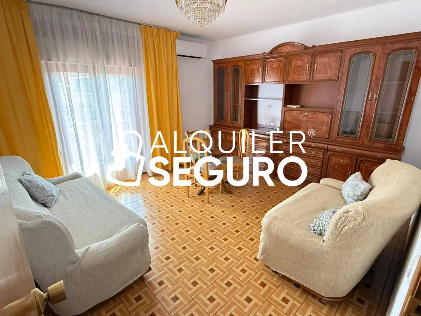 Sala de estar de Piso de alquiler en Madrid con Aire acondicionado, Calefacción y Terraza