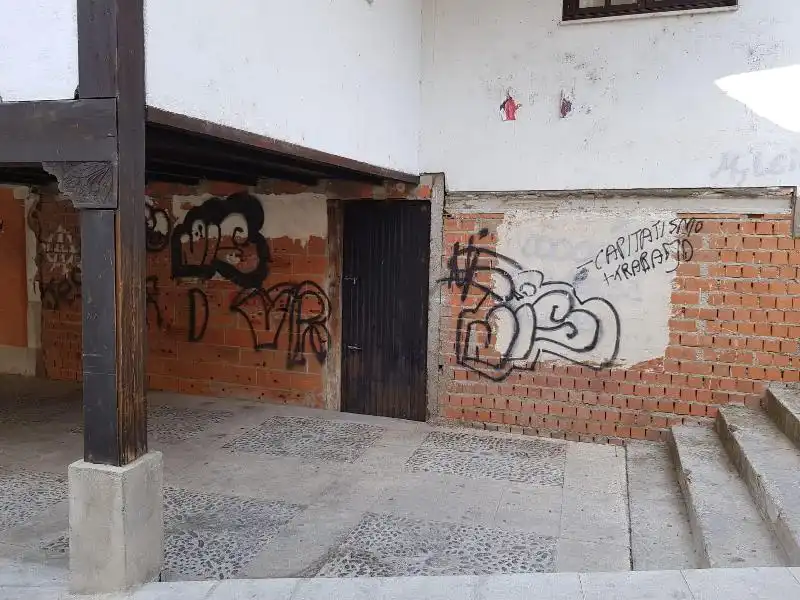 Parking of Houses for sale in Cabezuela del Valle  with Private garden