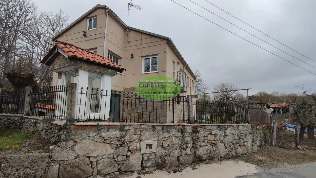 Vista exterior de Casa o xalet en venda en Parada de Sil amb Calefacció, Jardí privat i Terrassa